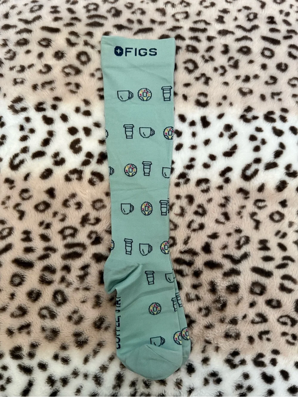 FIGS knee high compression socks in size medium new without tags